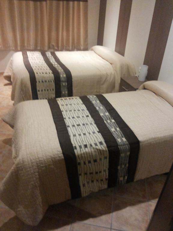 سْييرا نيفادا Hostal El Duende Blanco الغرفة الصورة